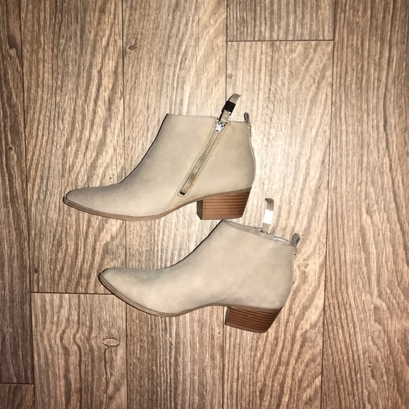 ▶️ CIRCUS by Sam Edelman Heidi Bootie ◀️ - Picture 4 of 7